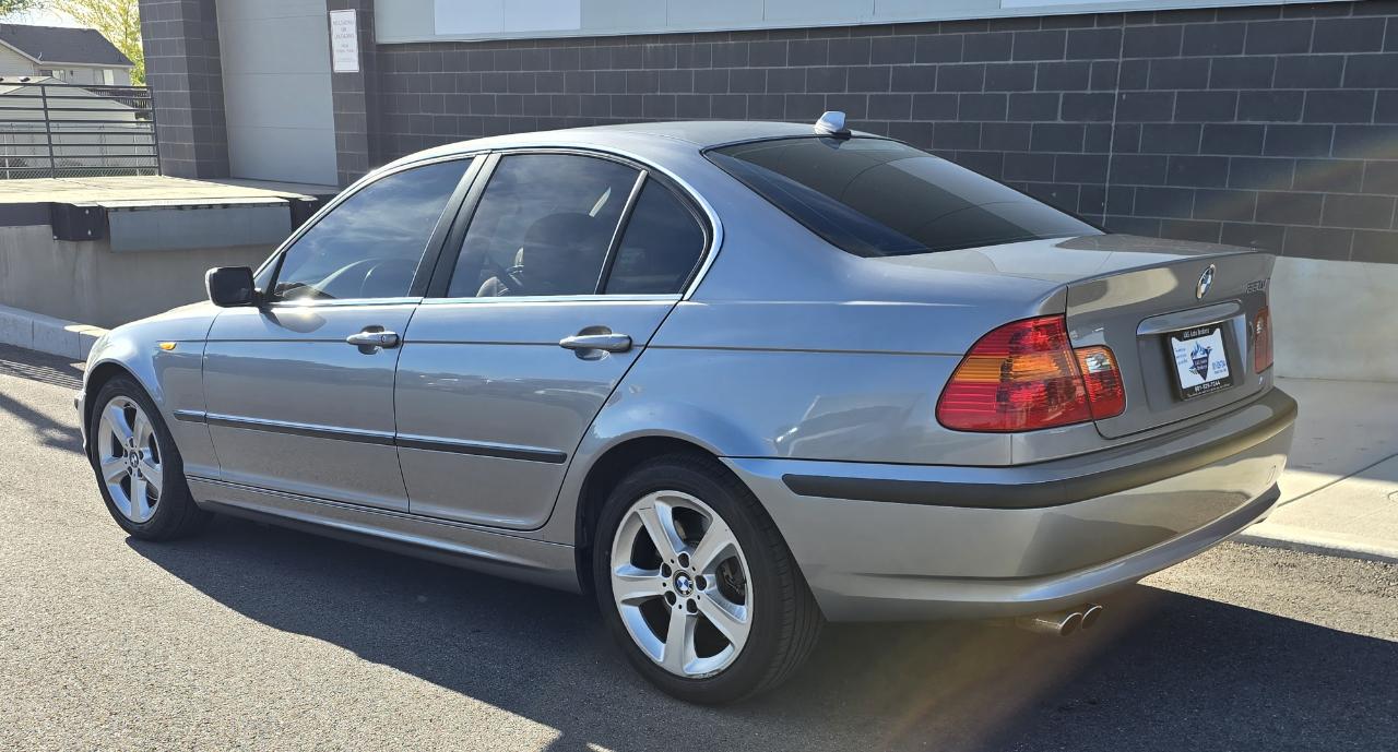 BMW 3-Series 330xi Sedan 2004