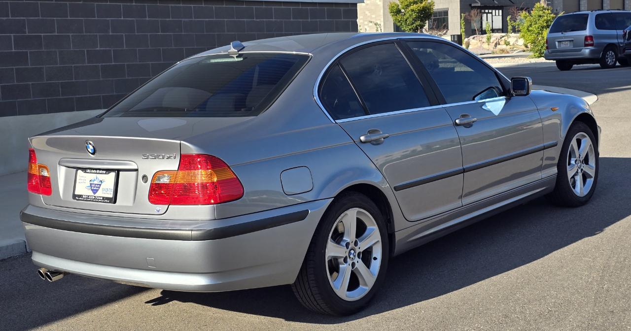 BMW 3-Series 330xi Sedan 2004