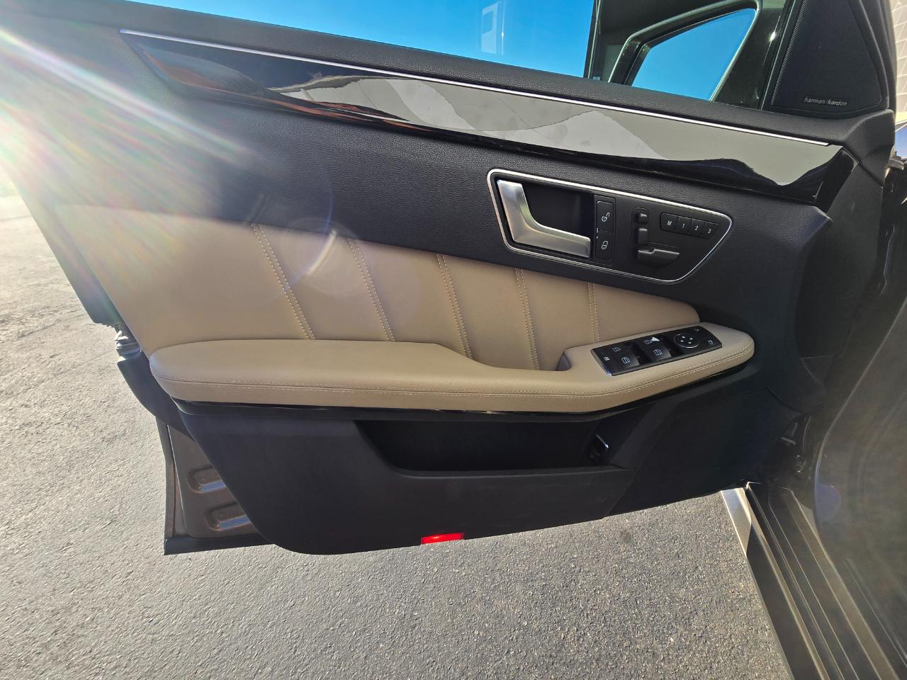 Mercedes-Benz E-Class E350 4MATIC Sedan 2012