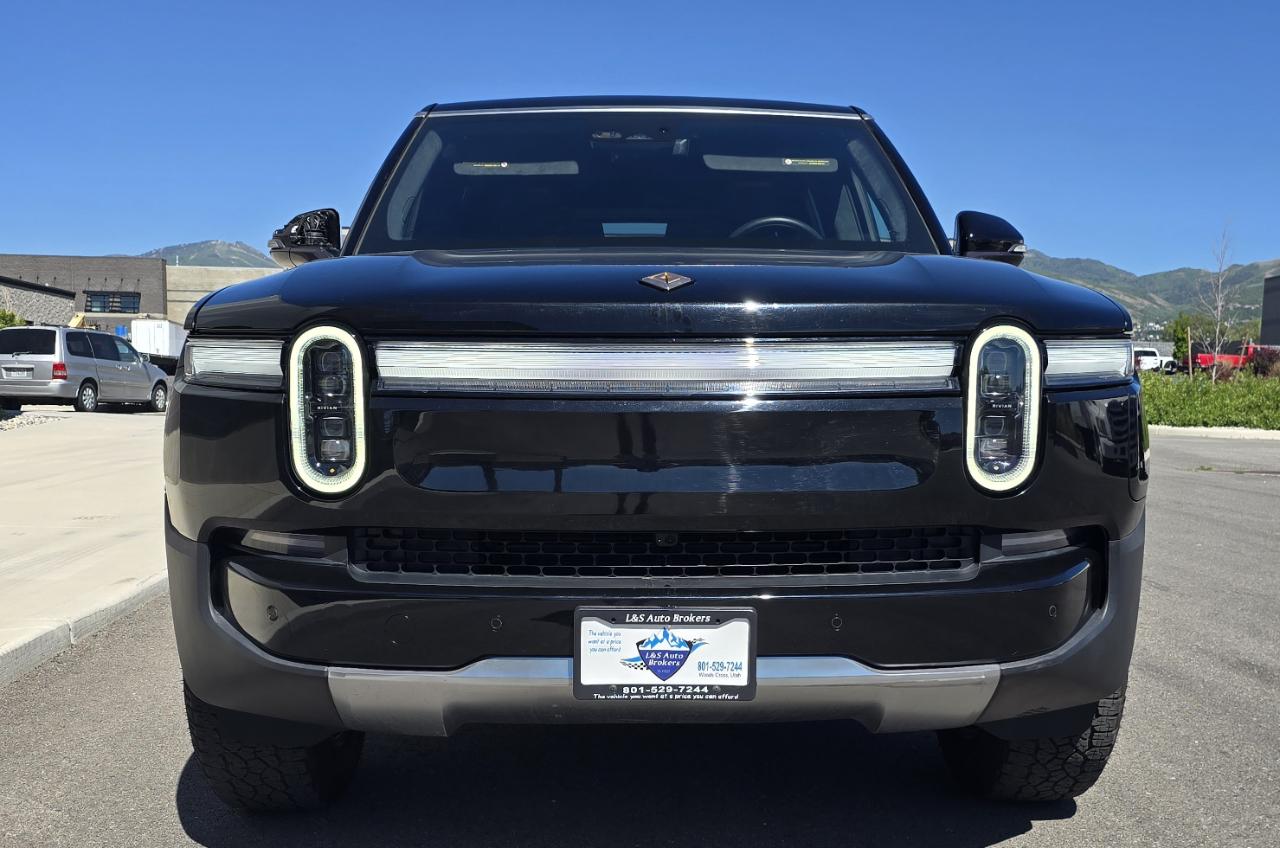 Rivian R1S Adventure 2025