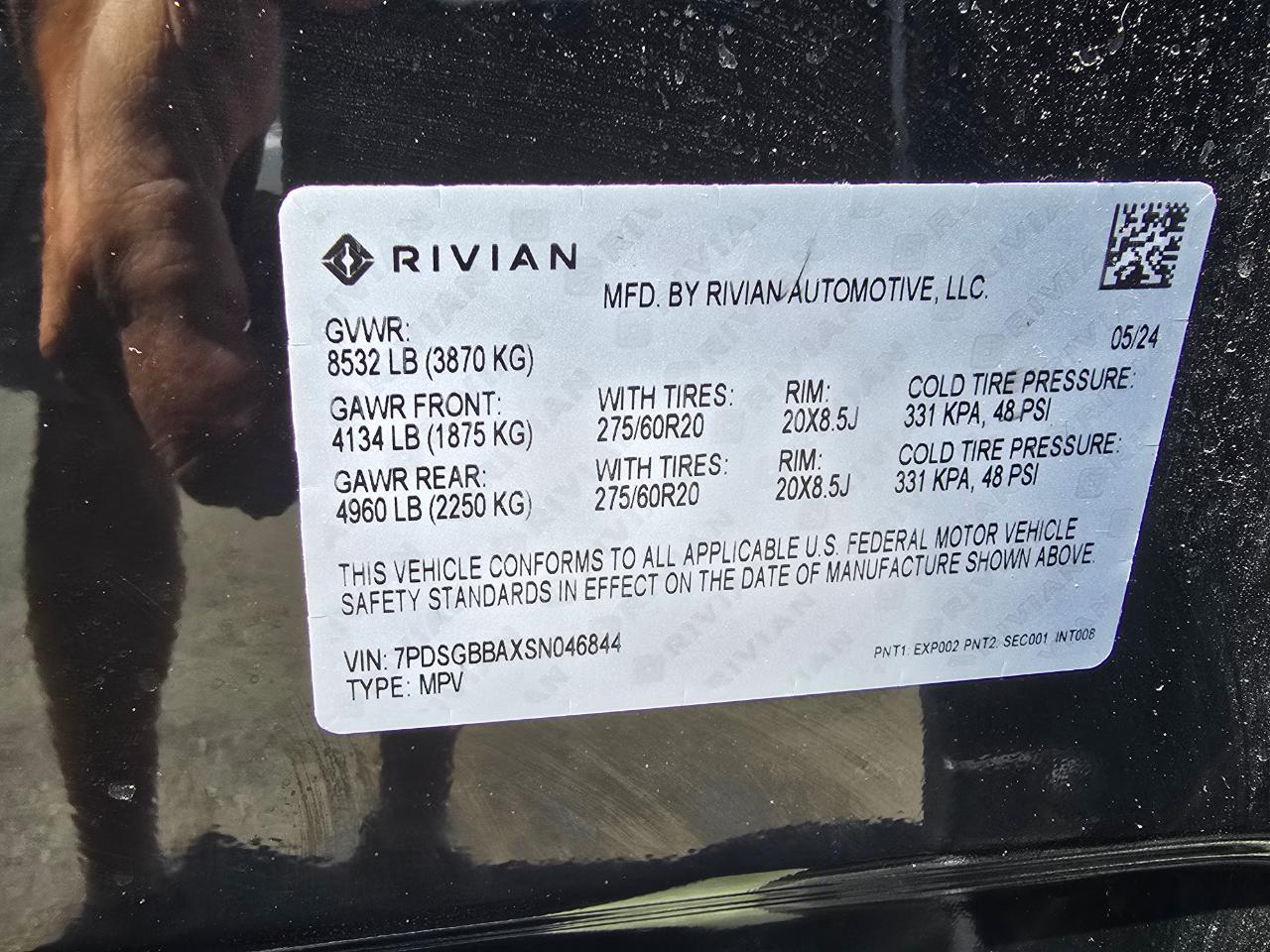 Rivian R1S Adventure 2025