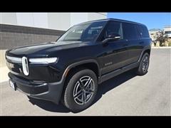 2025 Rivian R1S 