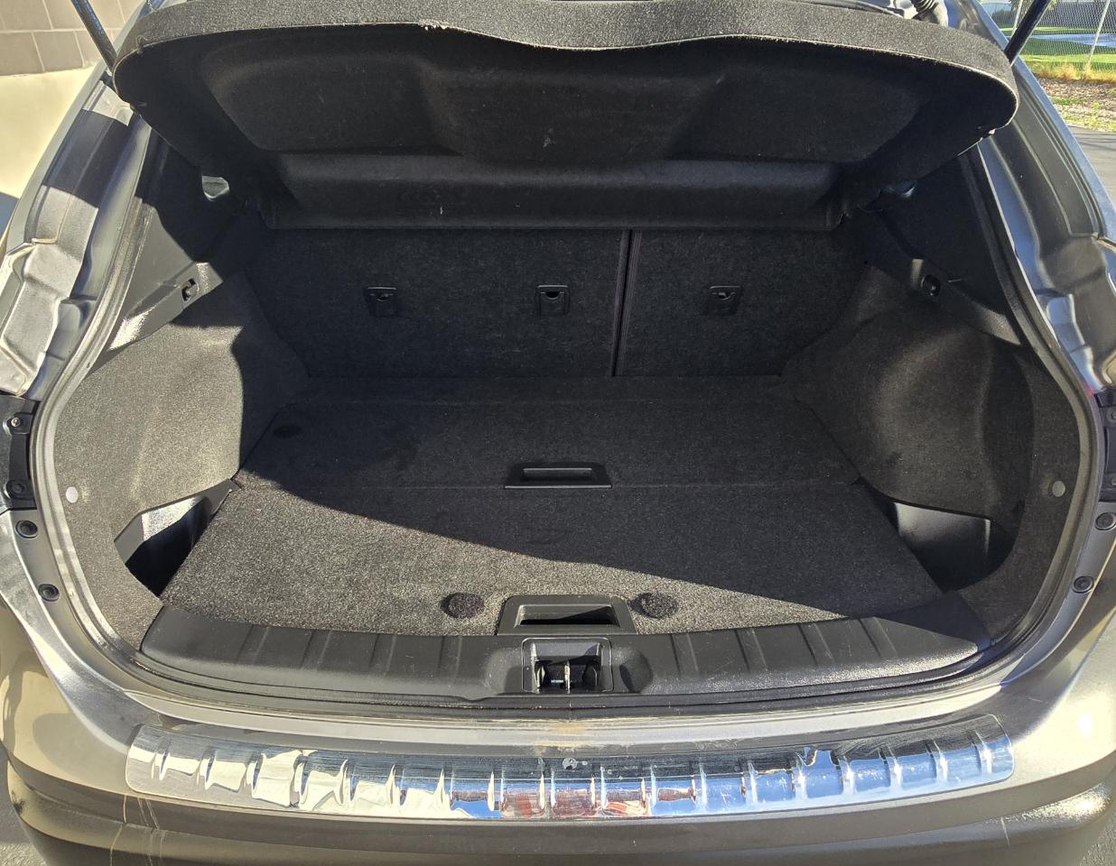 Nissan Rogue Sport S 2019