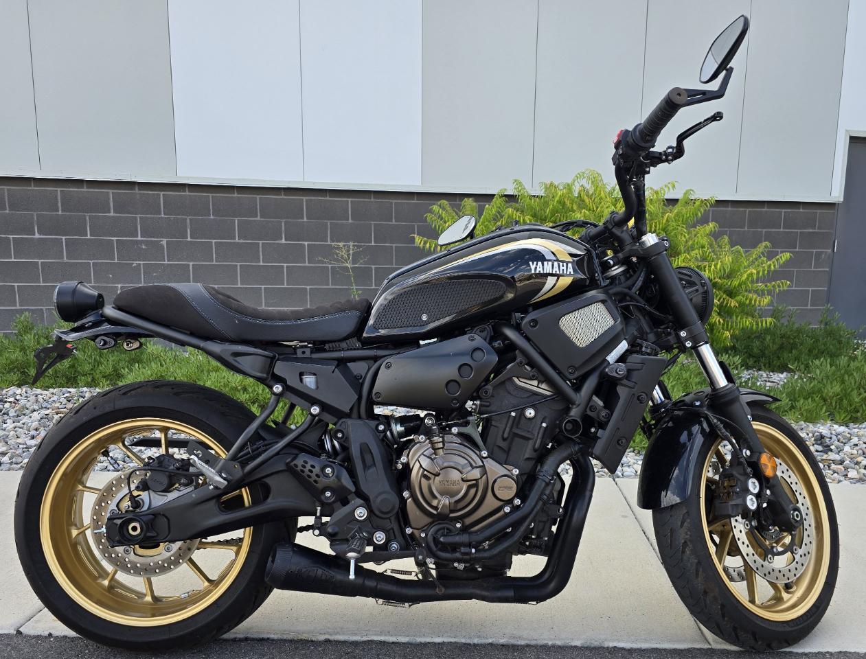 Yamaha XSR700  2023