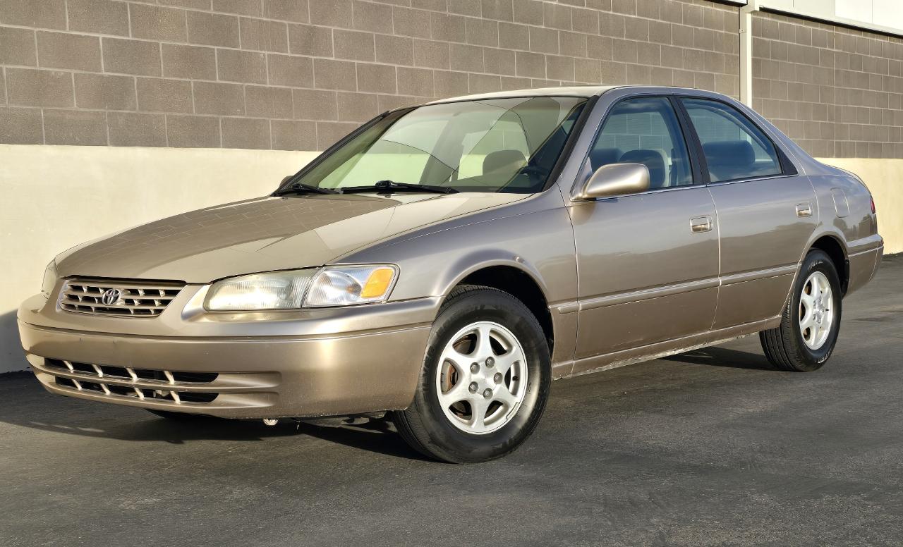 Toyota Camry CE 1998