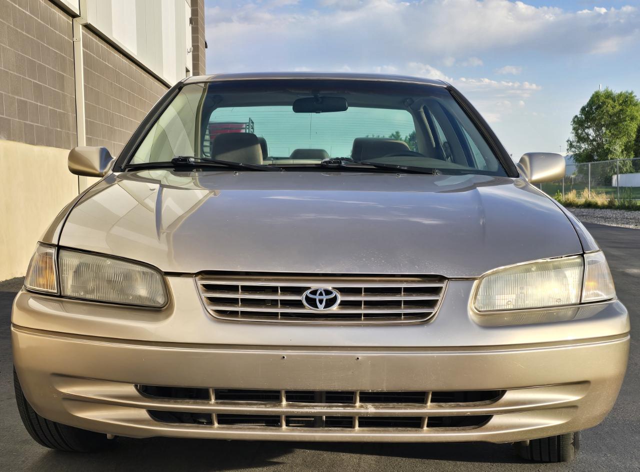 Toyota Camry CE 1998