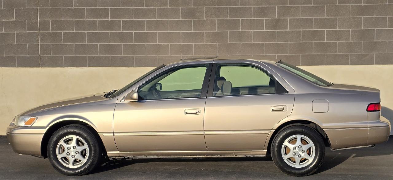 Toyota Camry CE 1998