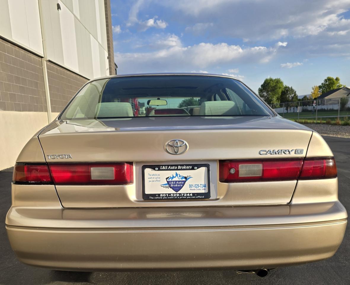Toyota Camry CE 1998