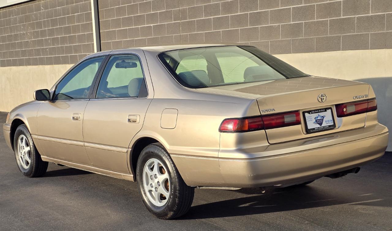Toyota Camry CE 1998