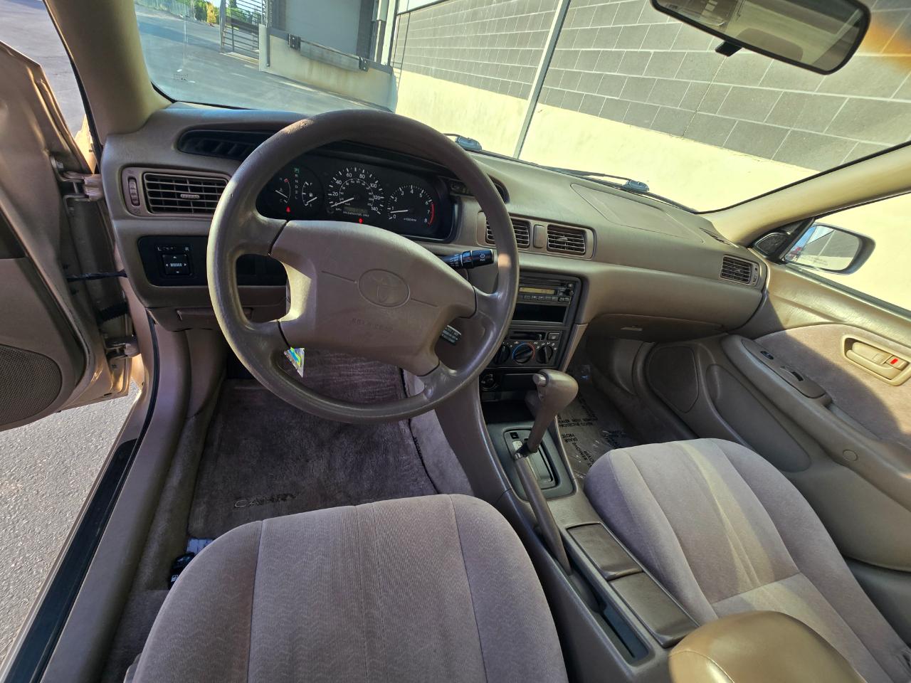 Toyota Camry CE 1998