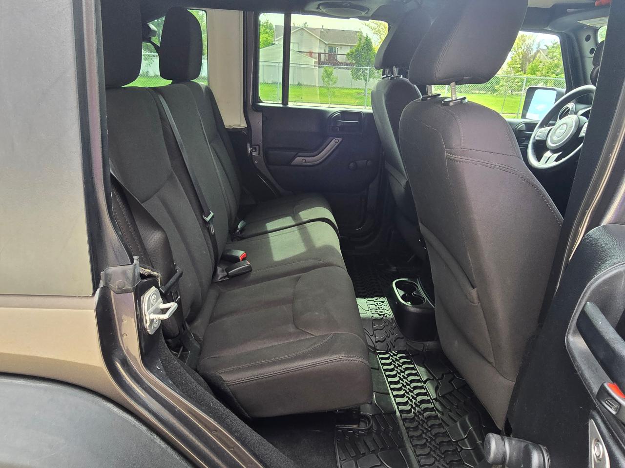 Jeep Wrangler Unlimited Sport 4WD 2014