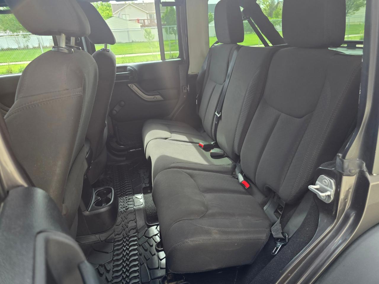 Jeep Wrangler Unlimited Sport 4WD 2014