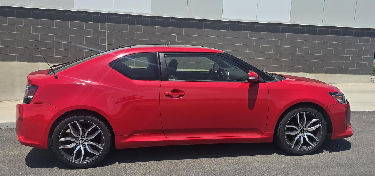 Scion tC Sports Coupe 6-Spd AT 2016