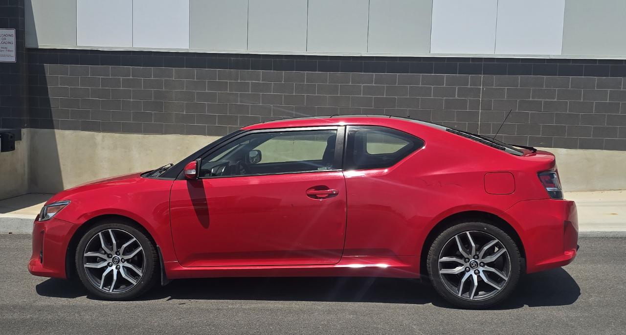 Scion tC Sports Coupe 6-Spd AT 2016