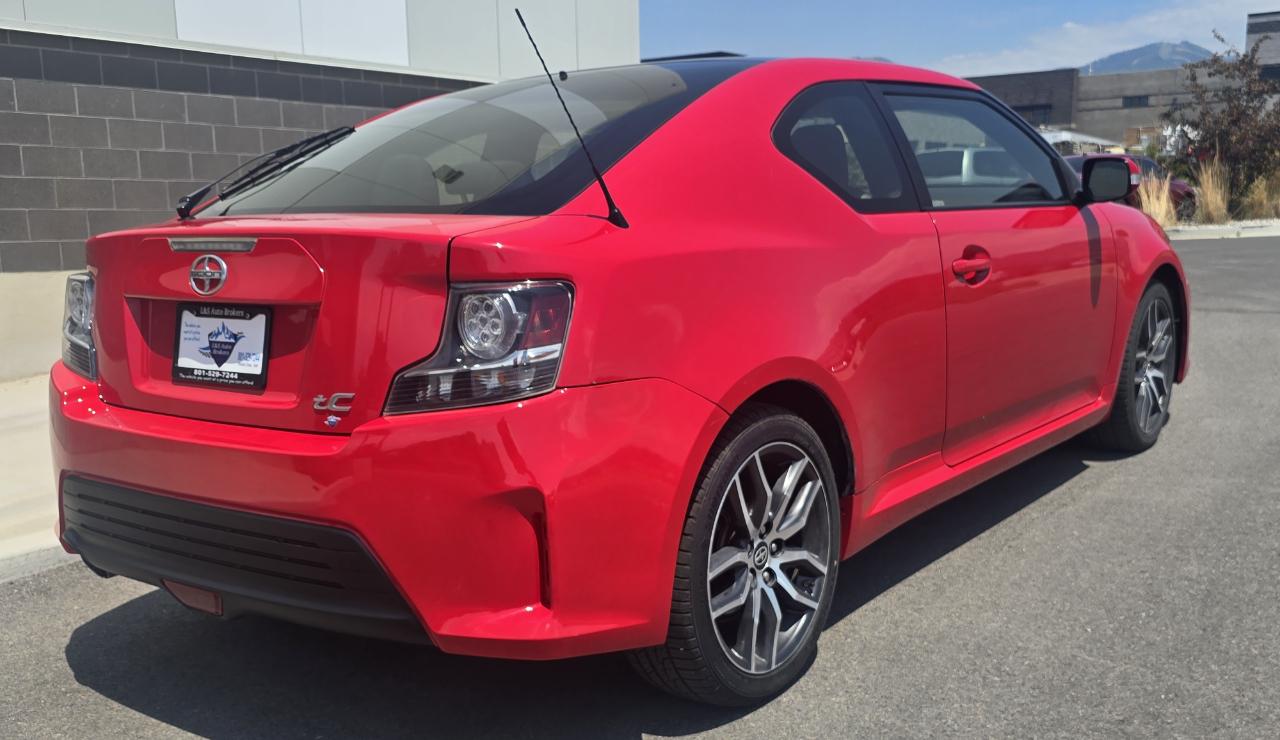 Scion tC Sports Coupe 6-Spd AT 2016