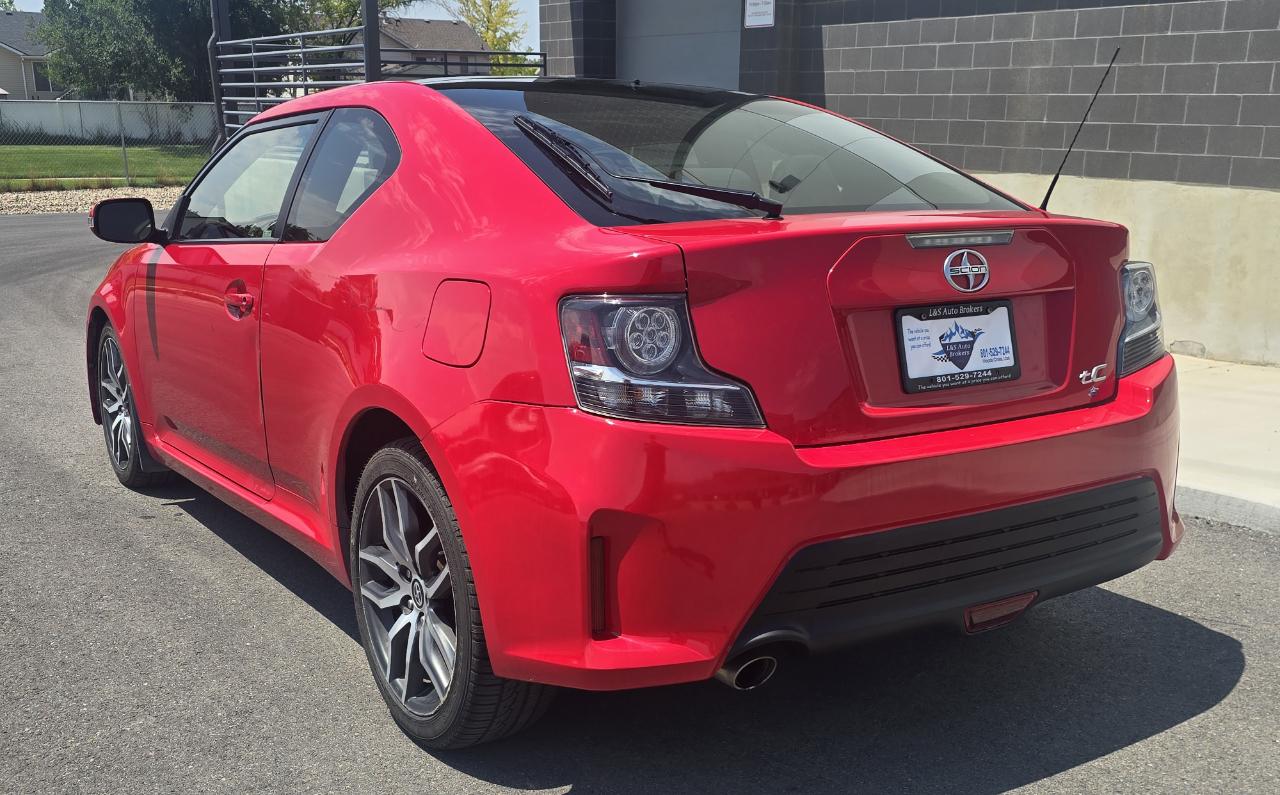 Scion tC Sports Coupe 6-Spd AT 2016