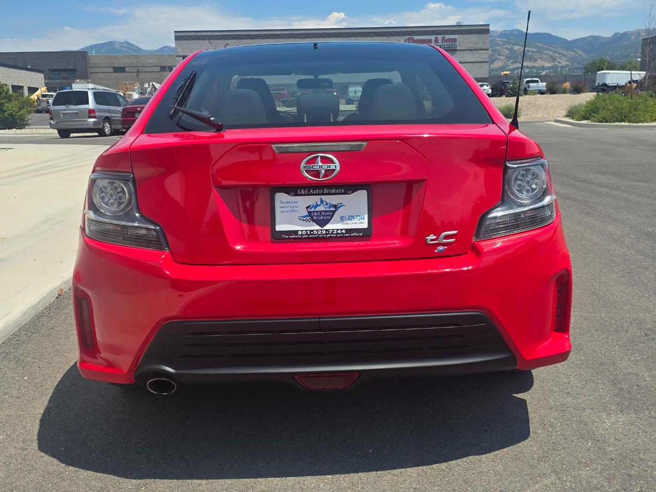 Scion tC Sports Coupe 6-Spd AT 2016