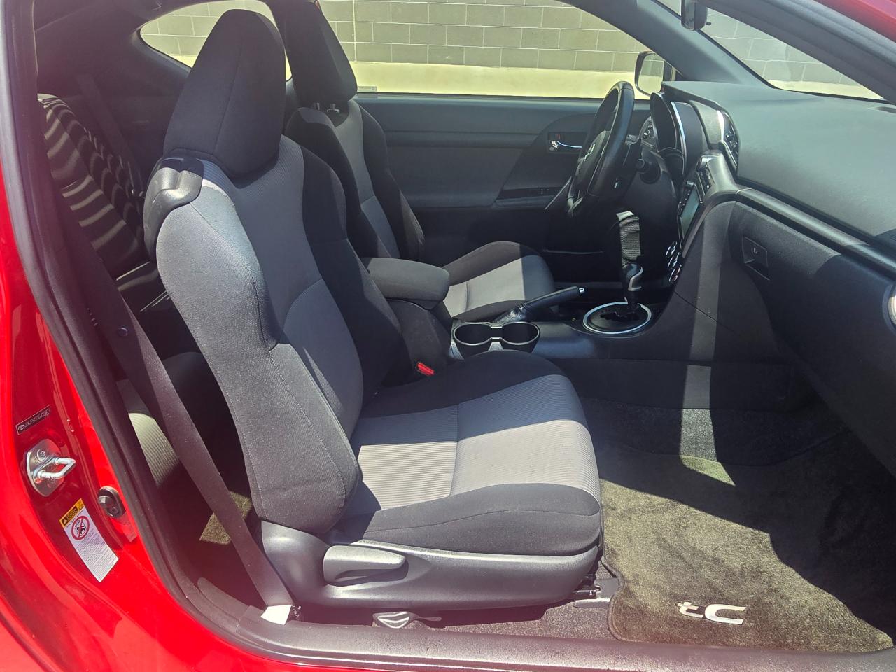 Scion tC Sports Coupe 6-Spd AT 2016
