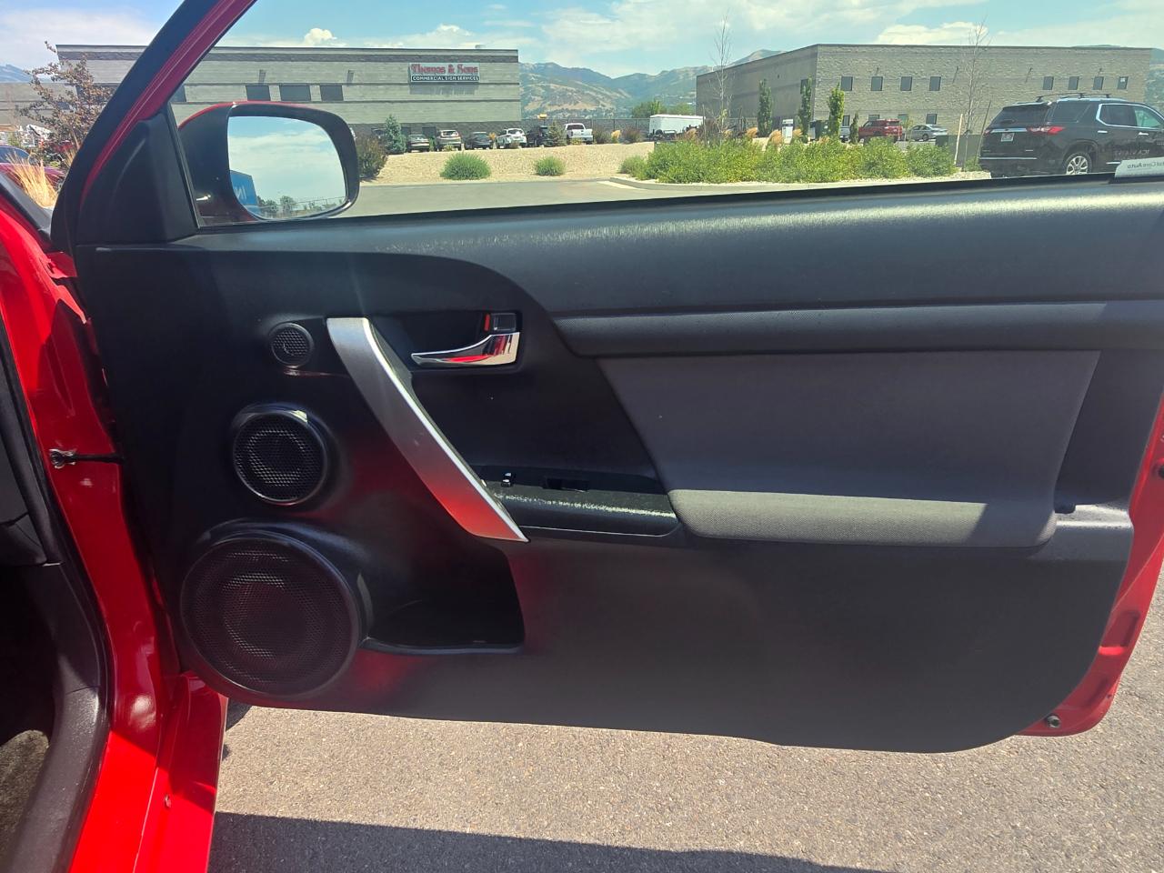 Scion tC Sports Coupe 6-Spd AT 2016