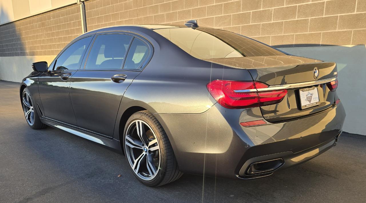 BMW 7-Series 740i 2016