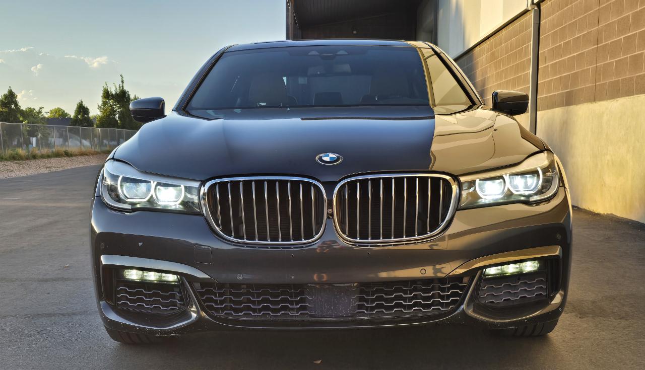 BMW 7-Series 740i 2016