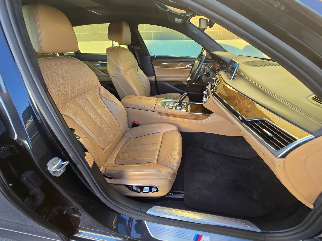 BMW 7-Series 740i 2016