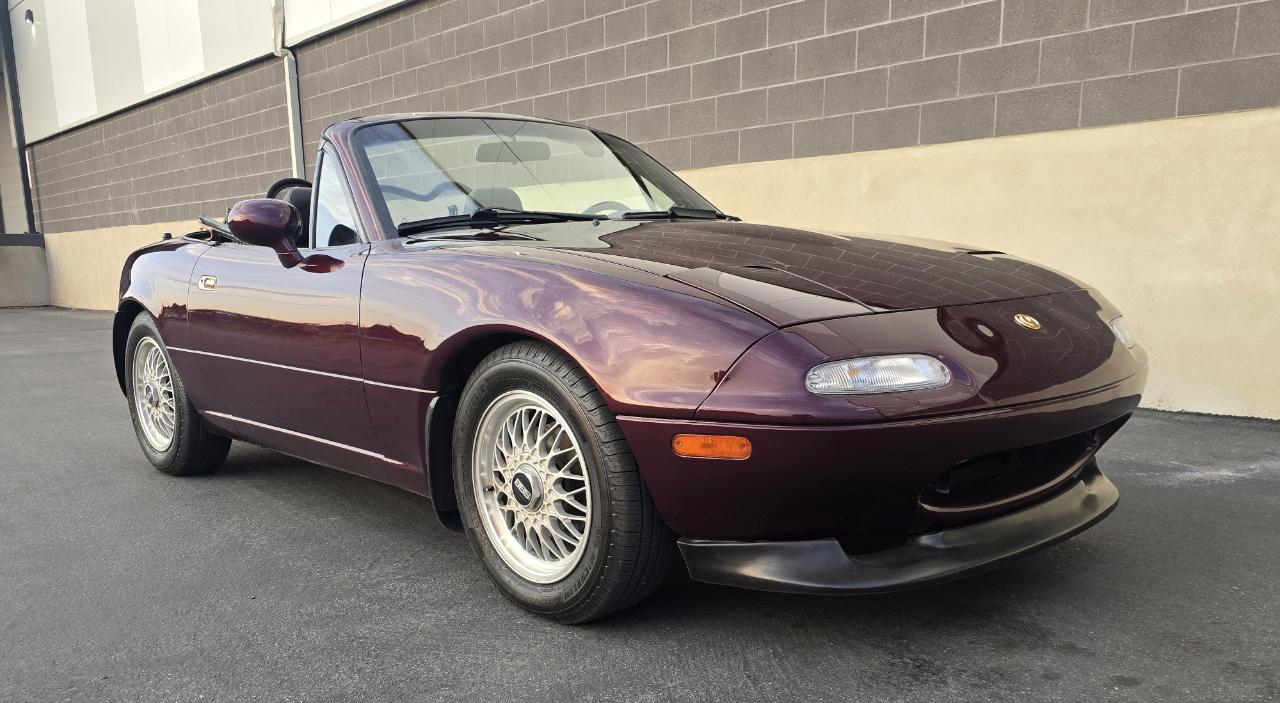 Mazda MX-5 Miata 2dr Conv M-Edition Manual 1995