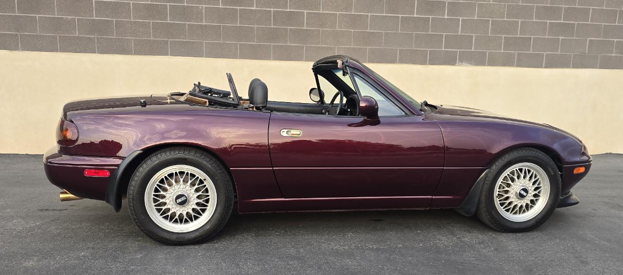 Mazda MX-5 Miata 2dr Conv M-Edition Manual 1995