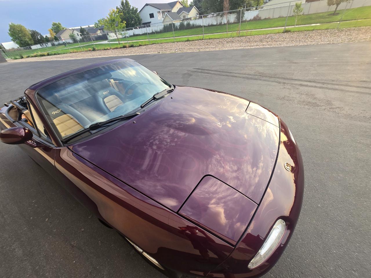 Mazda MX-5 Miata 2dr Conv M-Edition Manual 1995