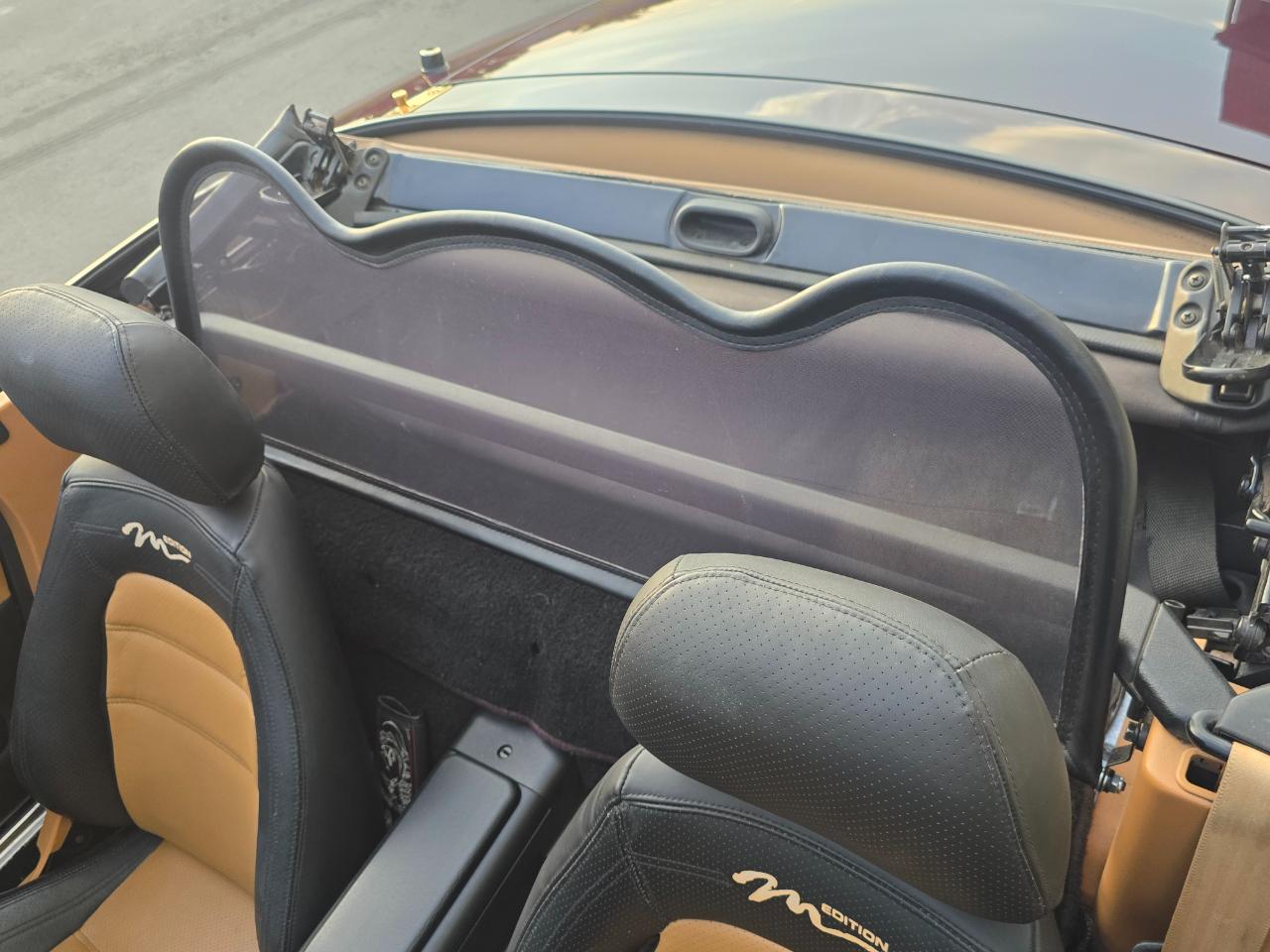 Mazda MX-5 Miata 2dr Conv M-Edition Manual 1995