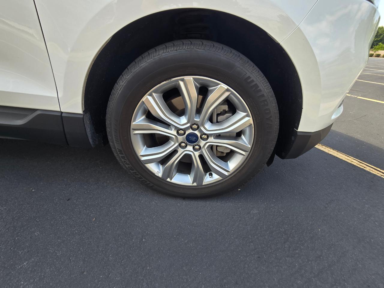 Ford Edge Titanium 2023