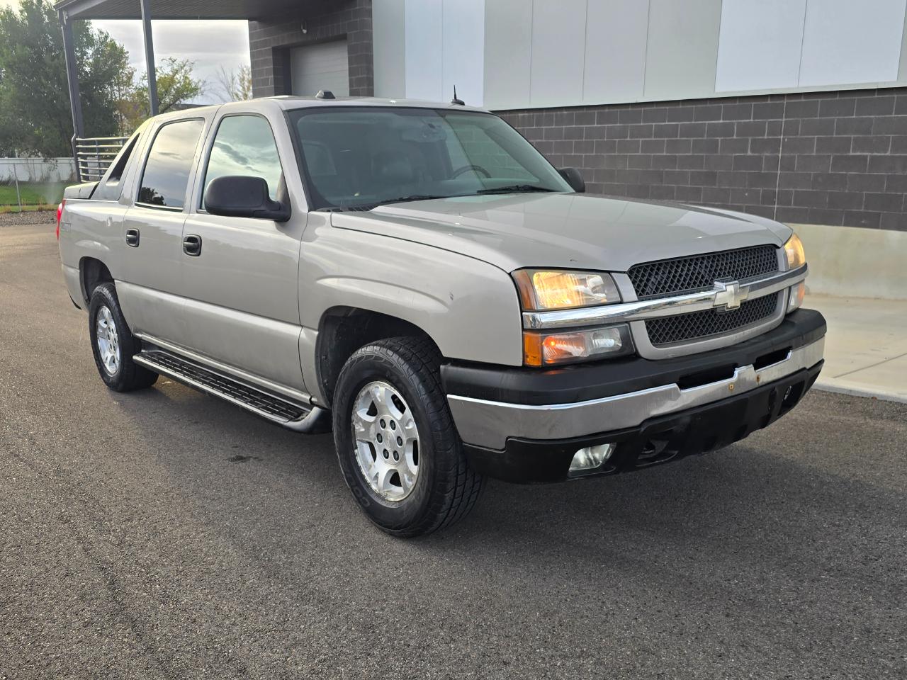 Chevrolet Avalanche 1500 4WD 2004