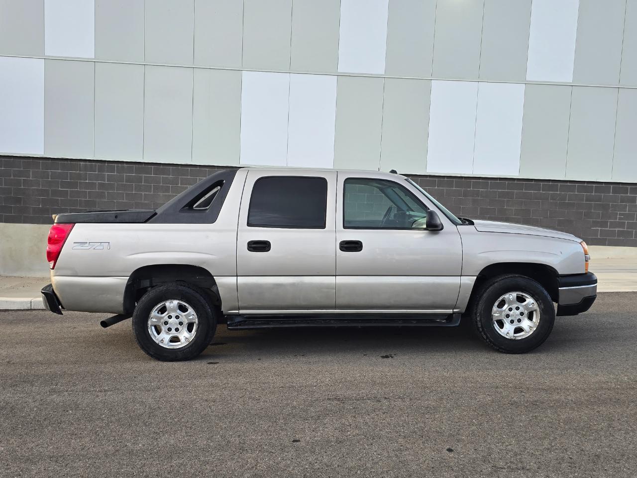 Chevrolet Avalanche 1500 4WD 2004