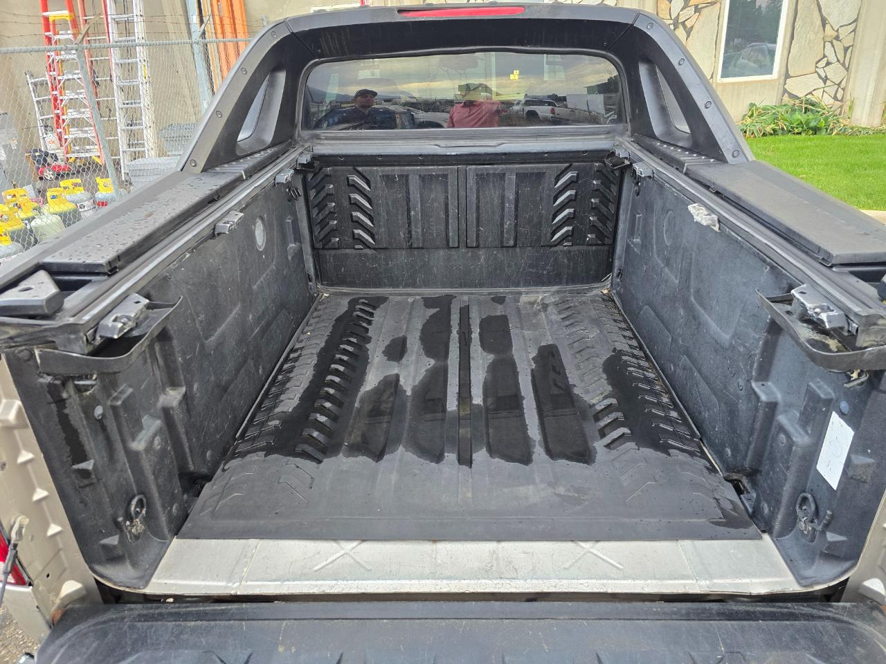 Chevrolet Avalanche 1500 4WD 2004