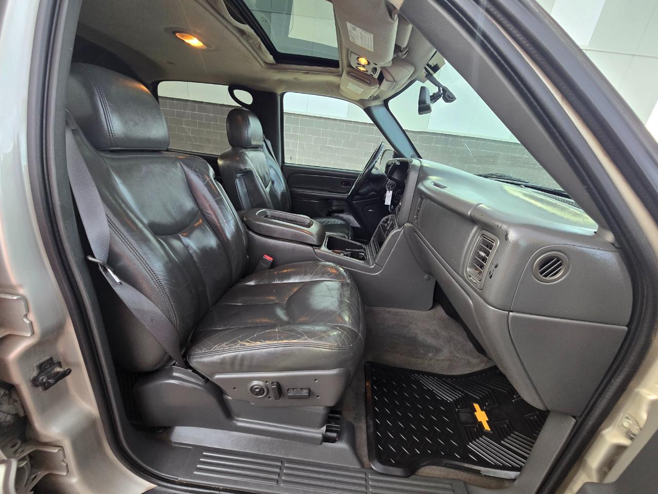 Chevrolet Avalanche 1500 4WD 2004