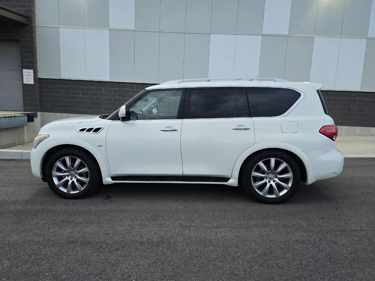 Infiniti QX80 4WD 2014
