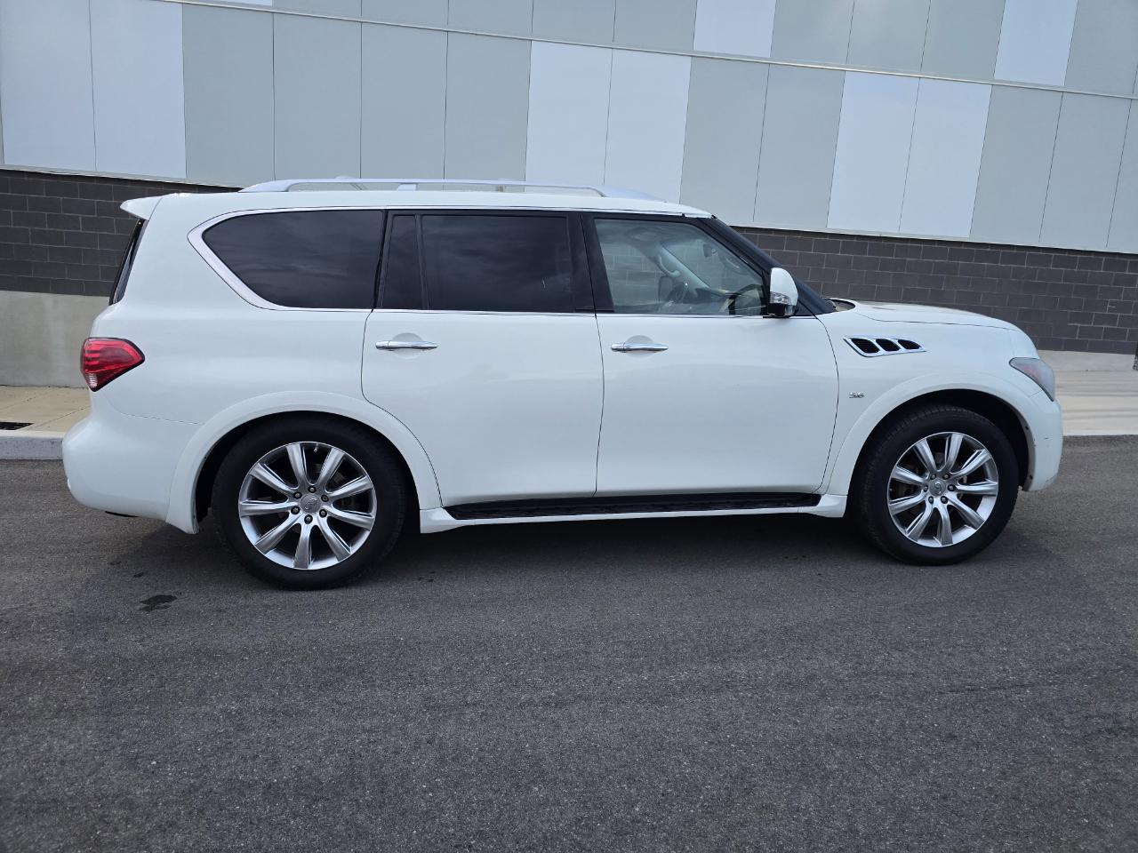 Infiniti QX80 4WD 2014