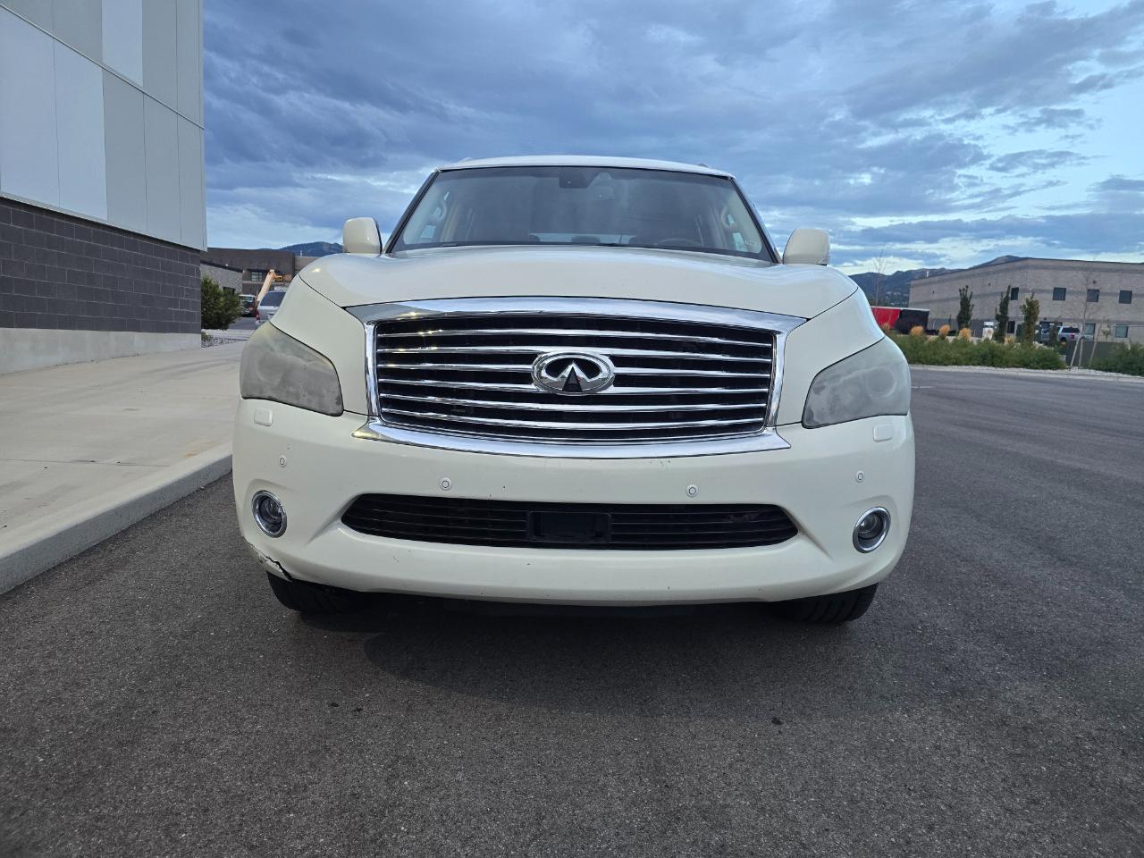 Infiniti QX80 4WD 2014