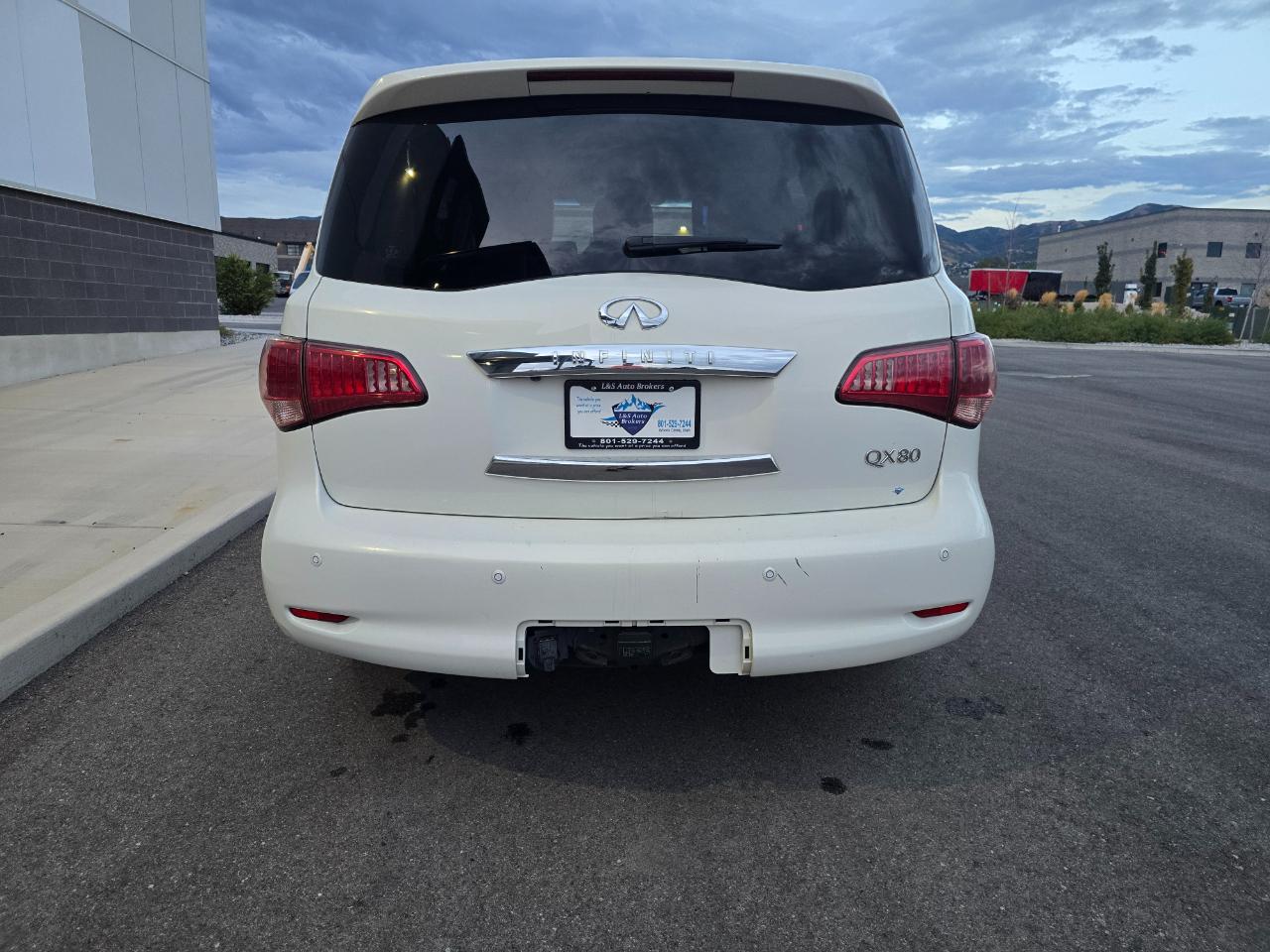 Infiniti QX80 4WD 2014