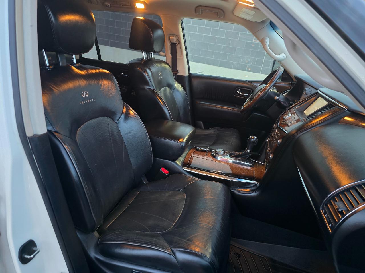 Infiniti QX80 4WD 2014