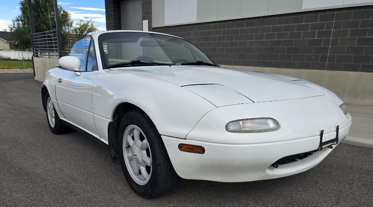 Mazda MX-5 Miata Base 1990