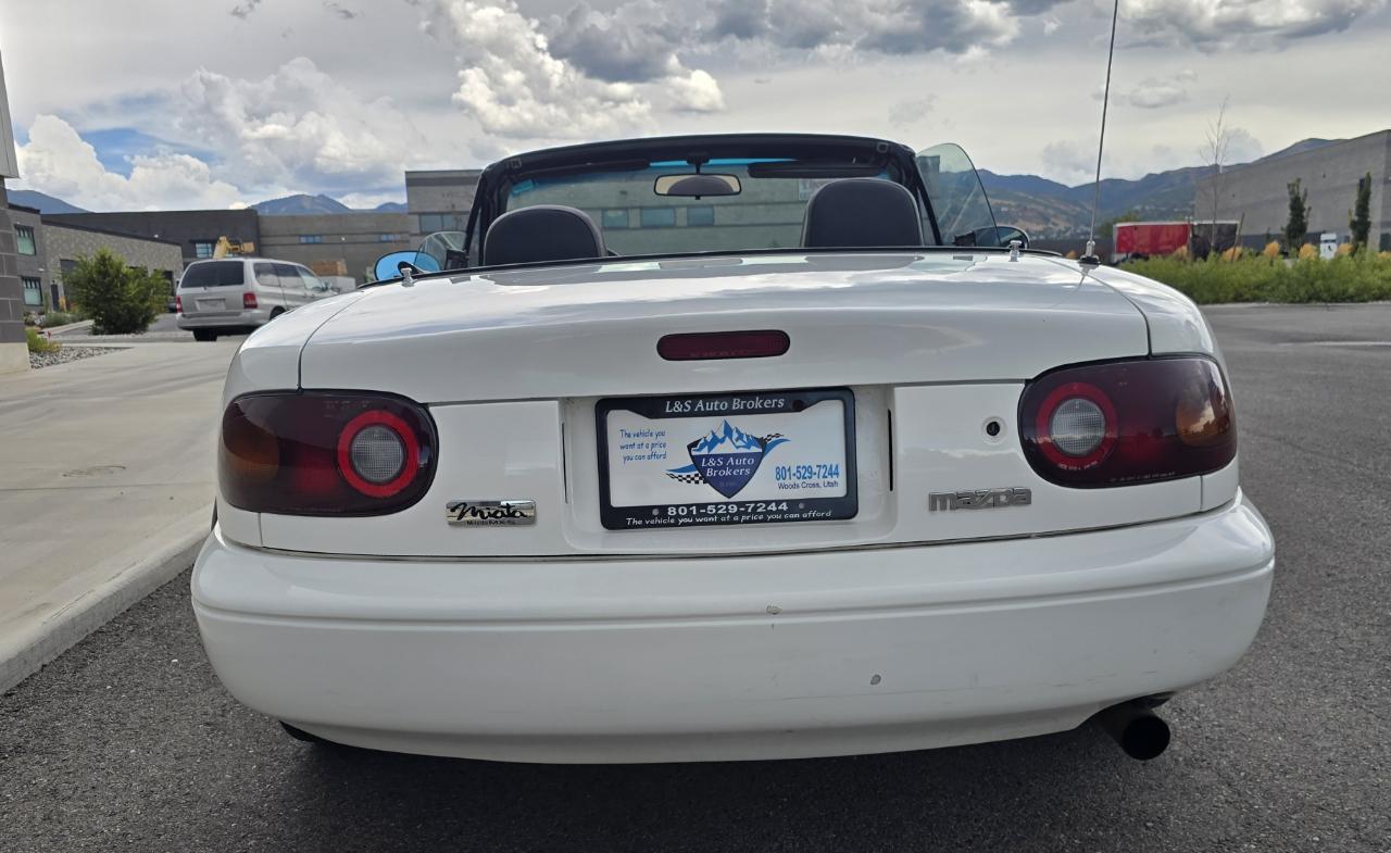 Mazda MX-5 Miata Base 1990