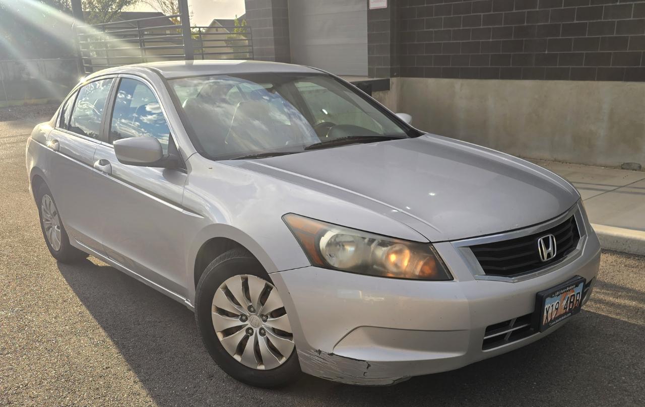 Honda Accord LX sedan AT 2010