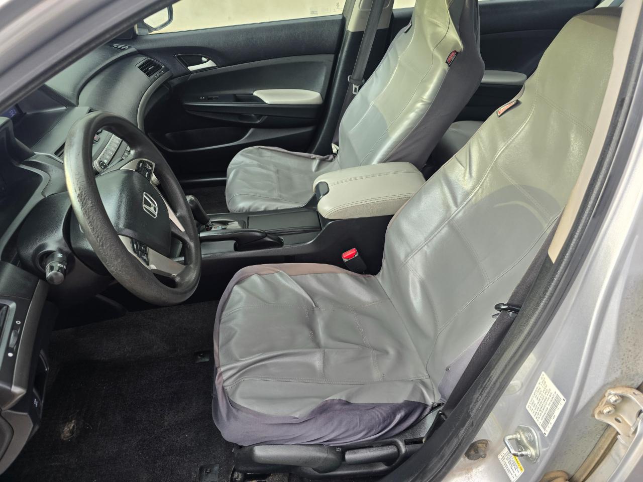 Honda Accord LX sedan AT 2010