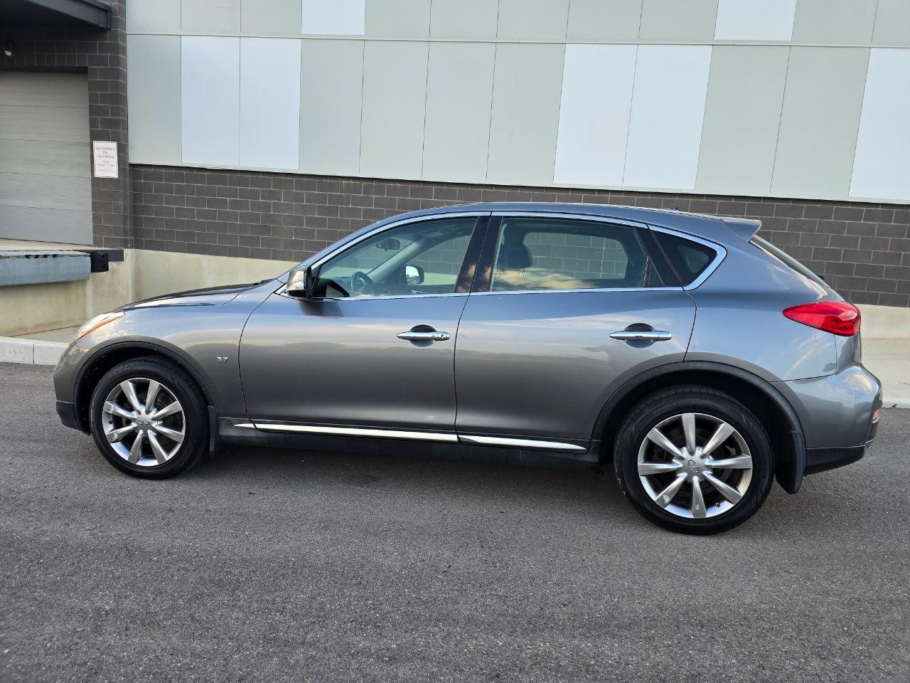 Infiniti QX50 Base AWD 2017