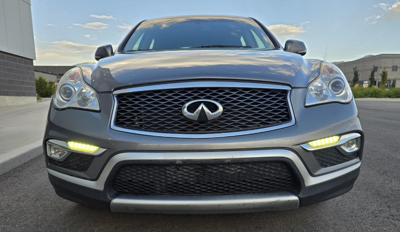 Infiniti QX50 Base AWD 2017