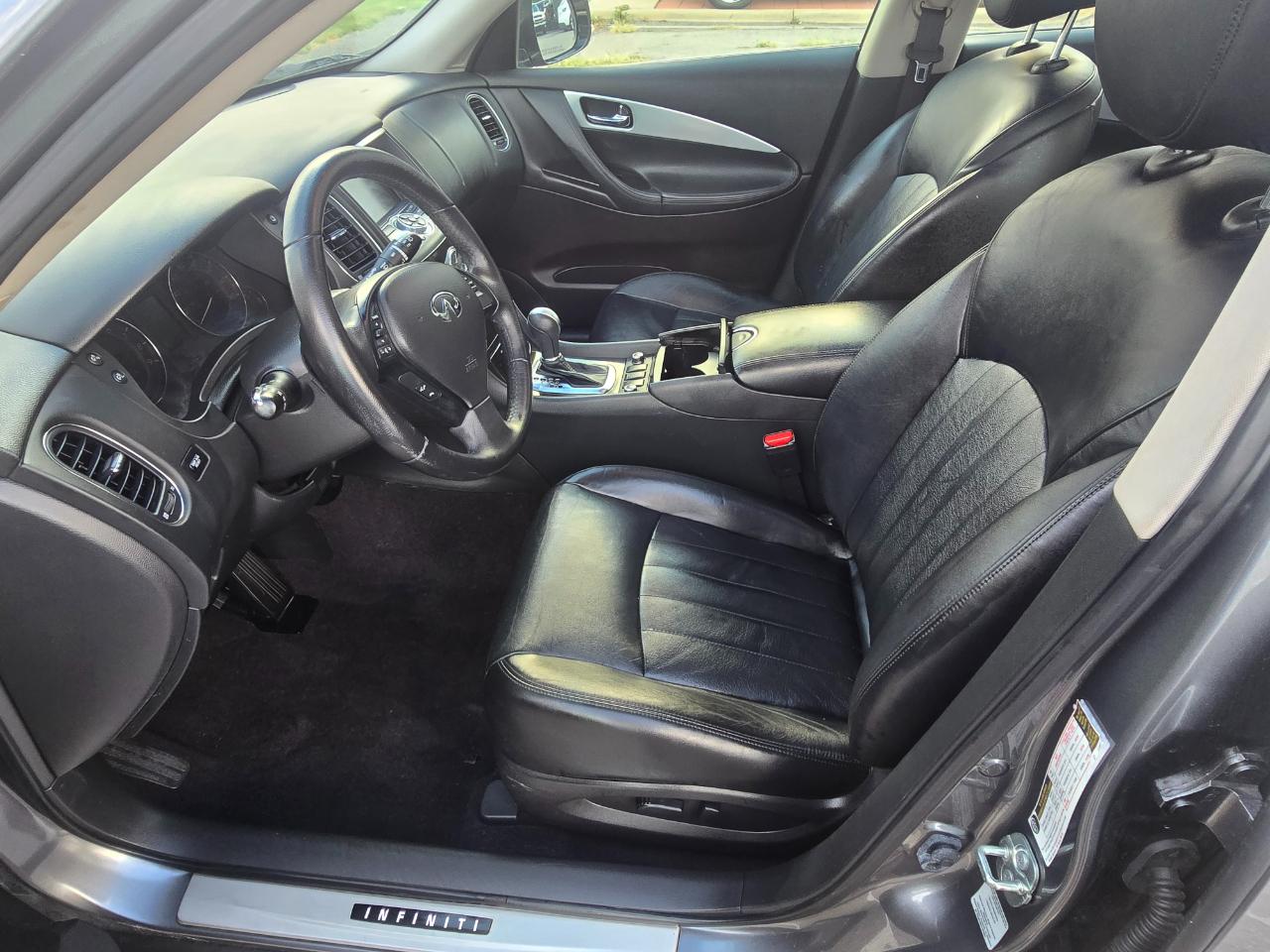 Infiniti QX50 Base AWD 2017