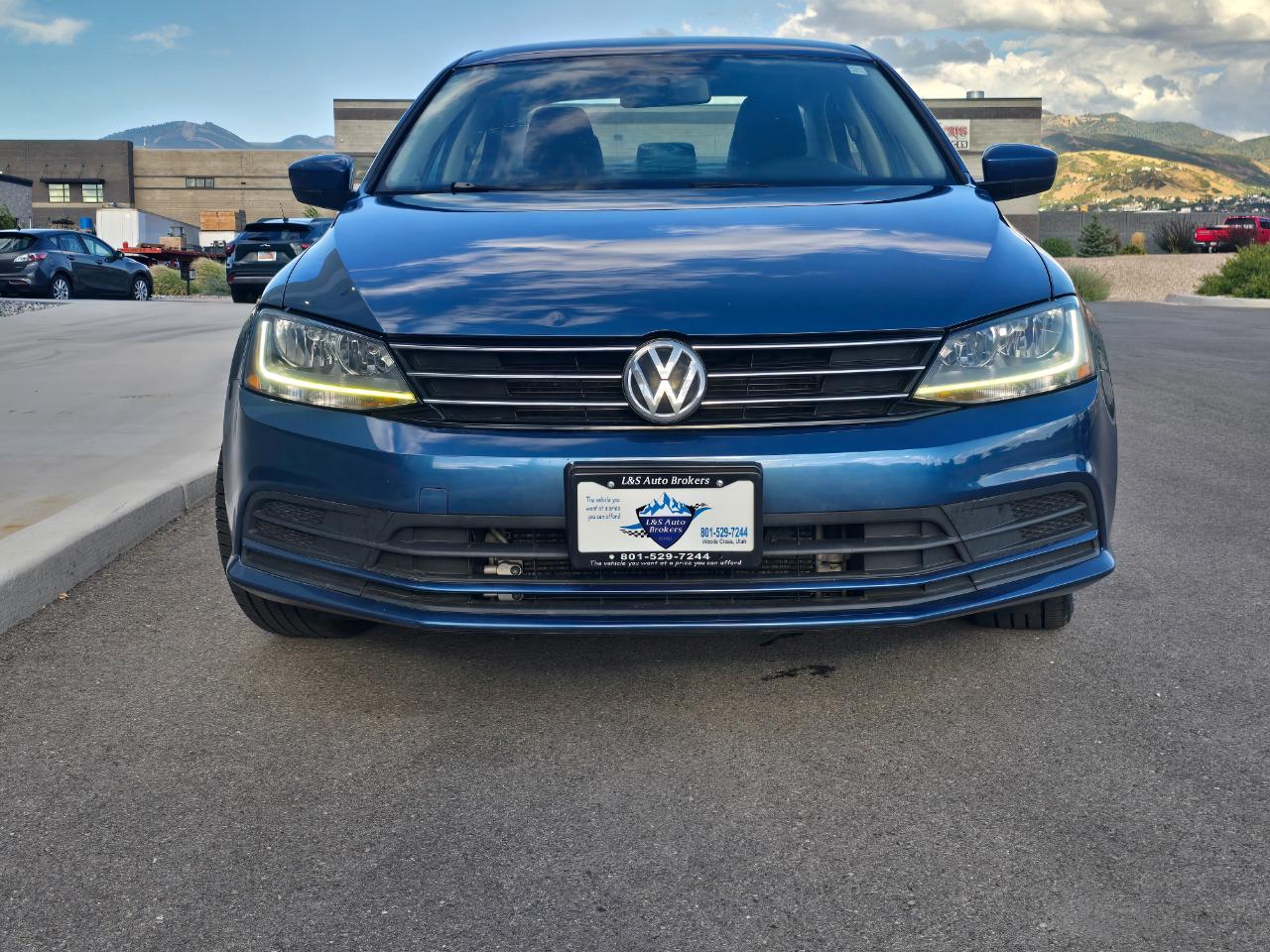 Volkswagen Jetta 1.4T S 6A 2017