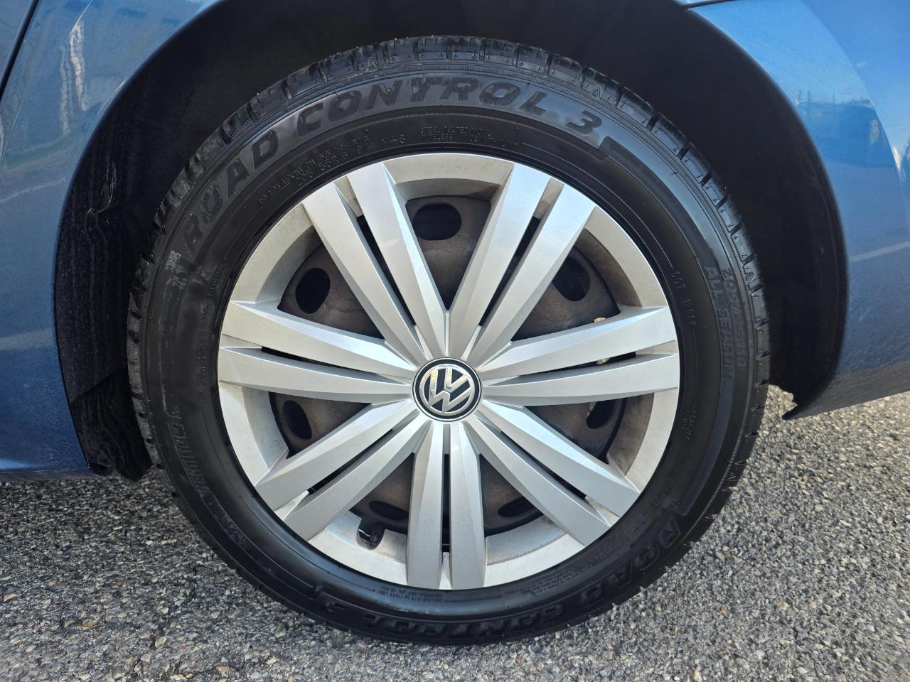 Volkswagen Jetta 1.4T S 6A 2017
