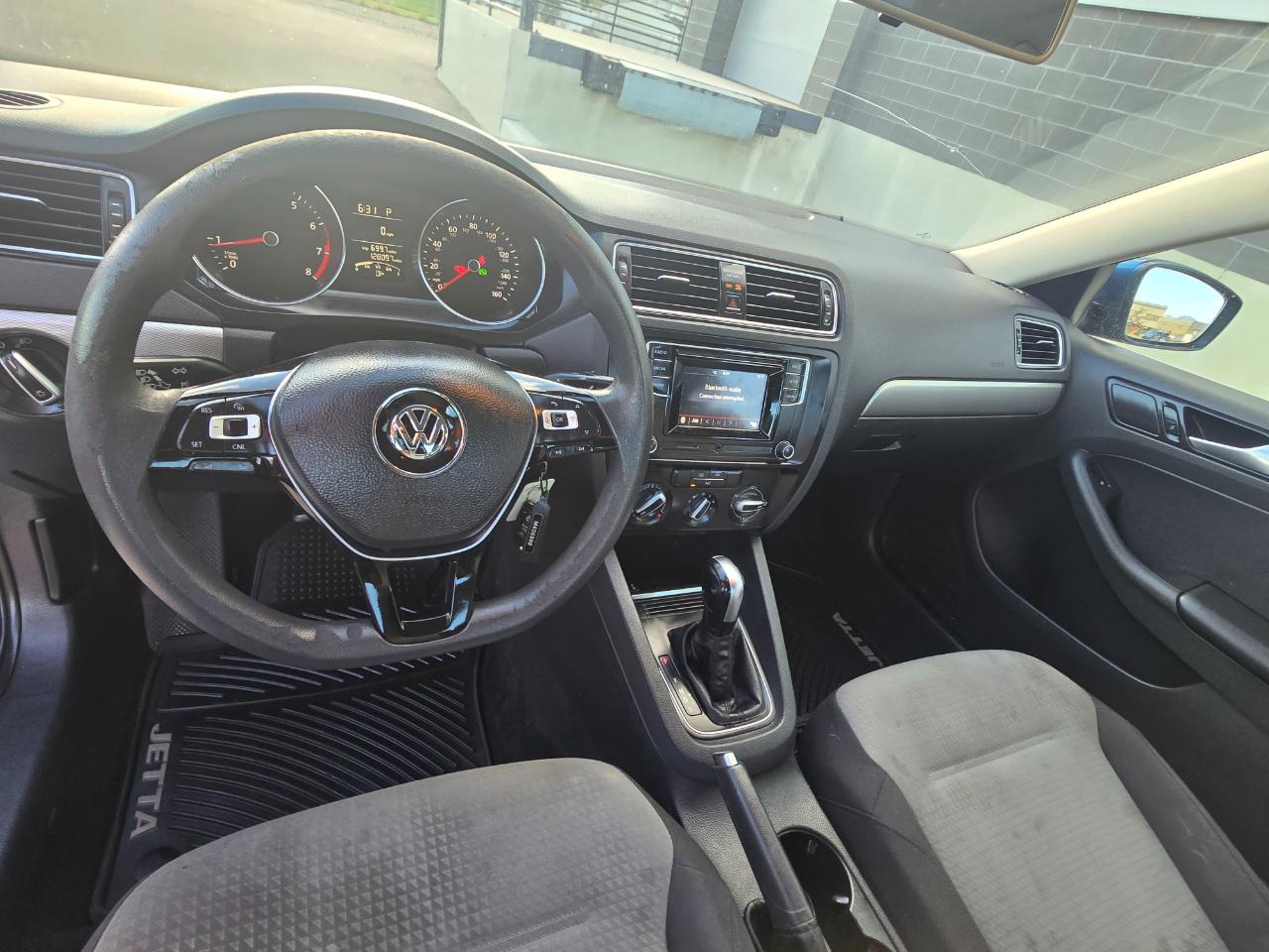 Volkswagen Jetta 1.4T S 6A 2017